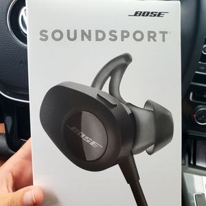 NEW BOSE SOUNDSPORT HEADPHONES